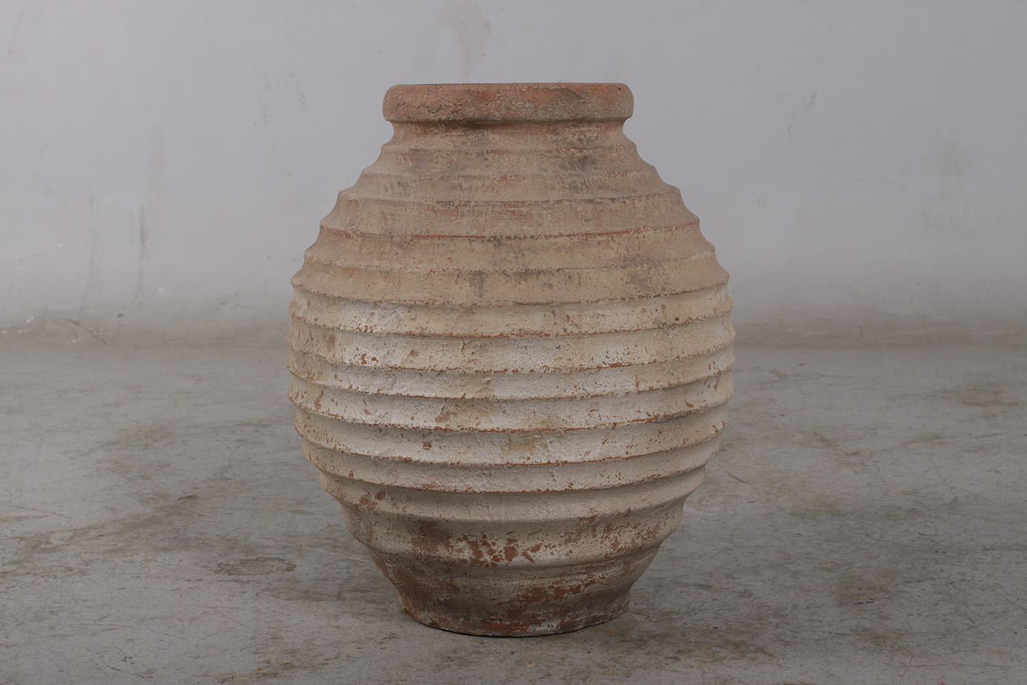 OLIVE POTS by HEINIMEX CORPORATION